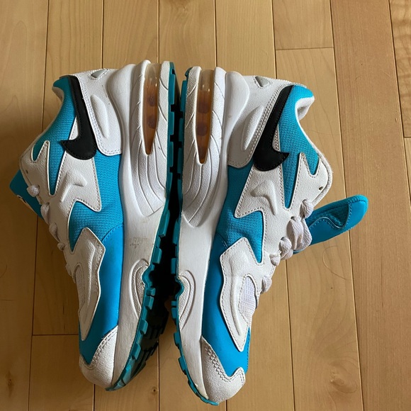 Nike Air Max (5Y/38W) - Picture 2 of 4